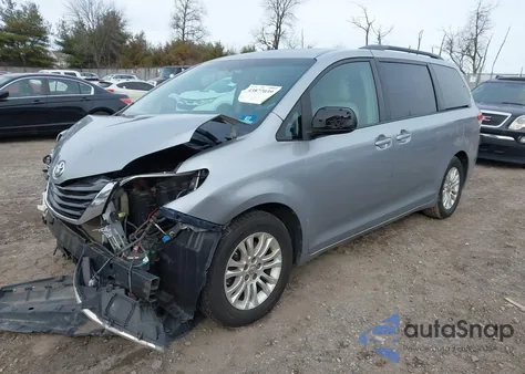 2011 Toyota Sienna Le V6 z USA, uszkodzony, nr VIN 5TDKK3DC6BS101990